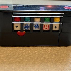 Uovo Nuovo Mini Poker Game Set